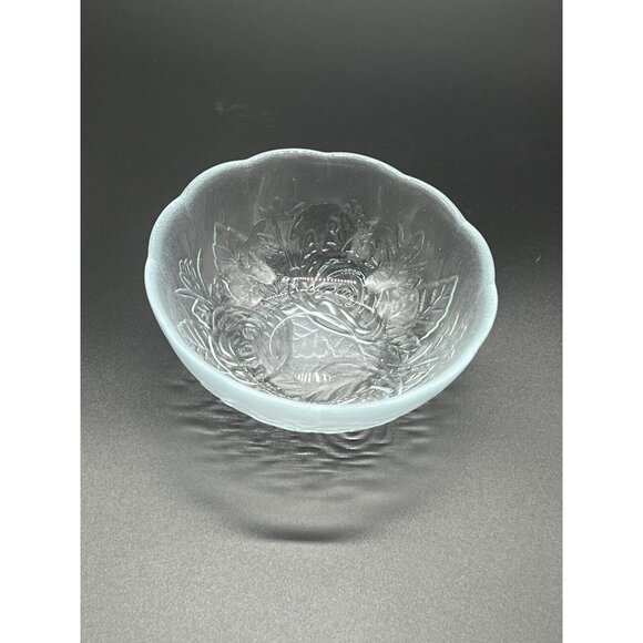Raised Etched Rose Clear Bowl - Picture 5 of 9